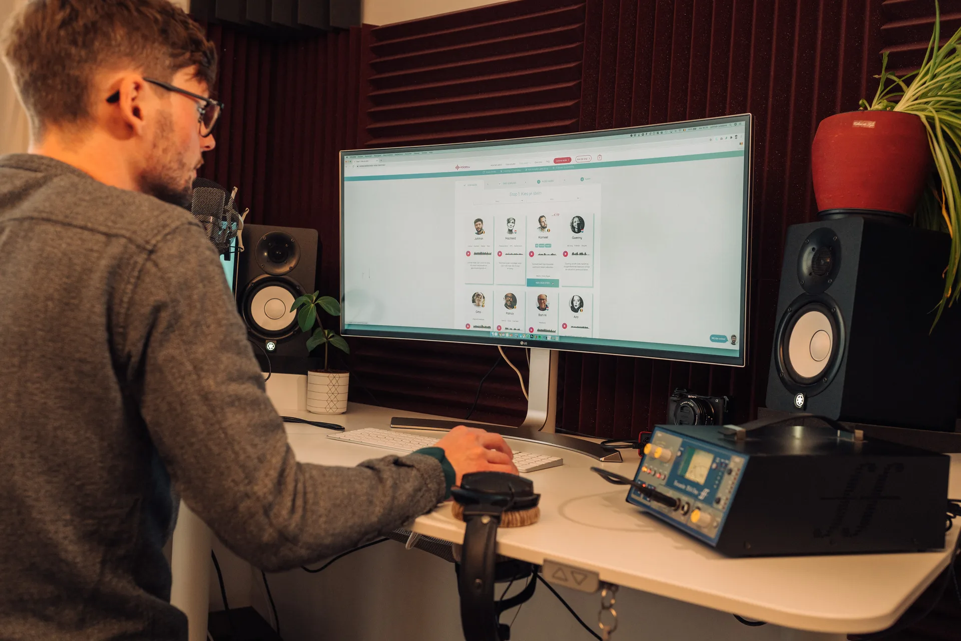 Het Voices.be platform — stemmen kiezen en beluisteren